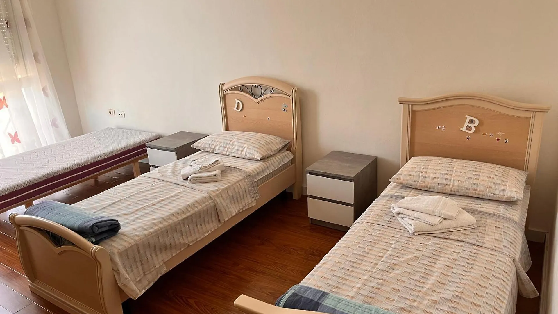Shining Apartments Shkoder 0*,